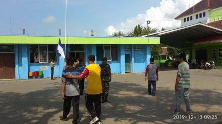 Latihan Upacara Bendera